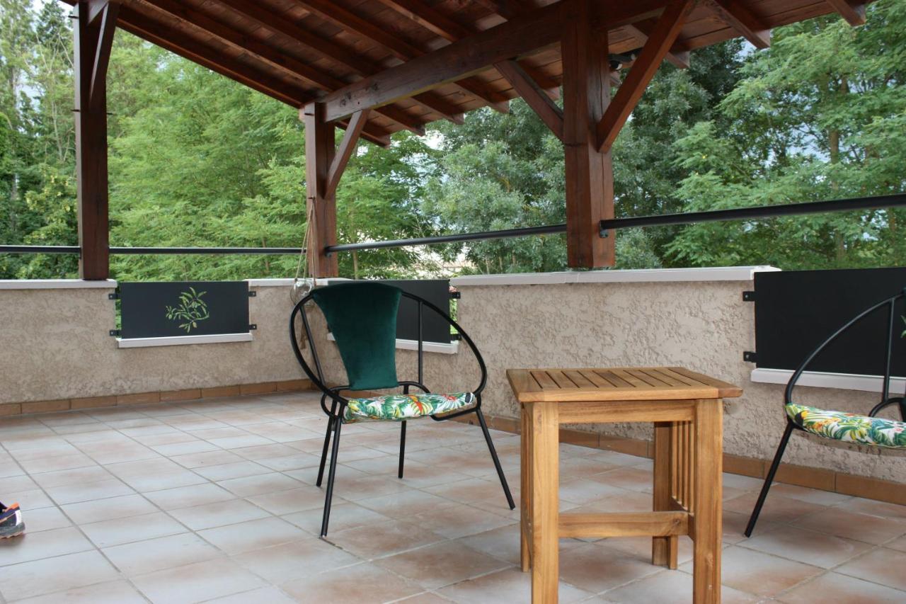 La Doloreanne Saint-Didier-sur-Chalaronne Exterior foto